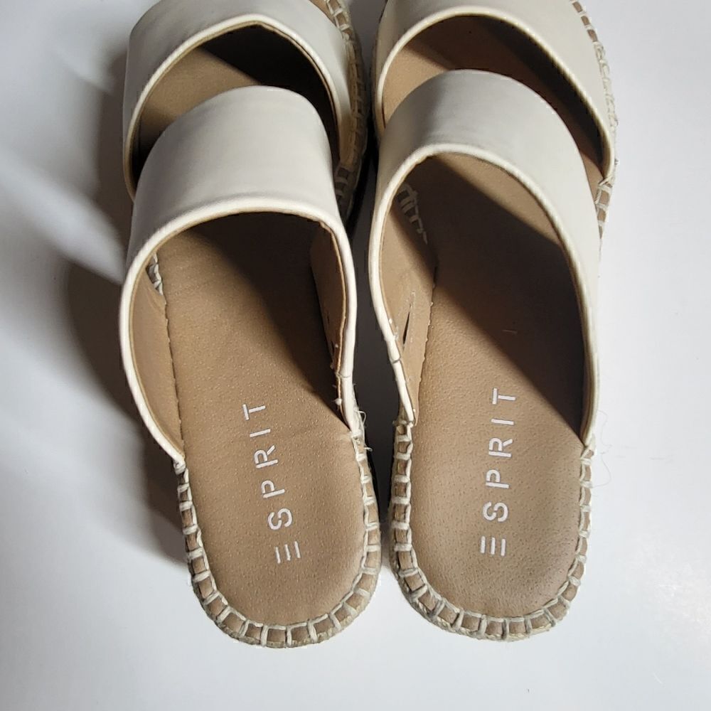 Espirit Wedge Sandals - Picture 3 of 10